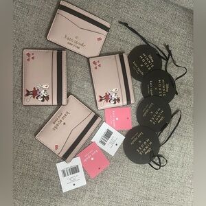Nwt 💕 Katespade Minnie Disney edition wallet card, selling seperately.